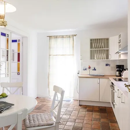 Urlaub Mit Ihrem Vierbeiner Im Landhaus Udars / Auf Rugen Hébergement de vacances *